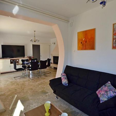 Villa Di Te Nema Pula Ngoại thất bức ảnh