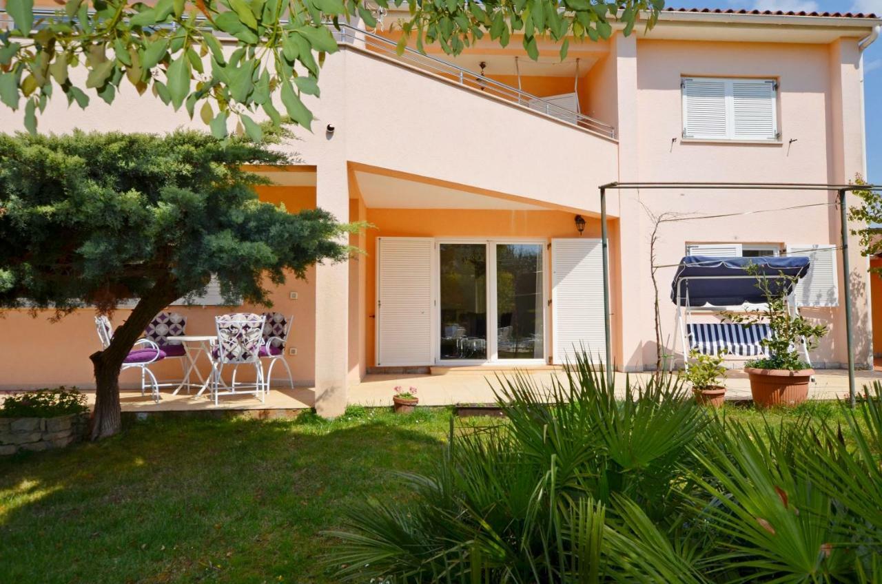 Villa Di Te Nema Pula Ngoại thất bức ảnh