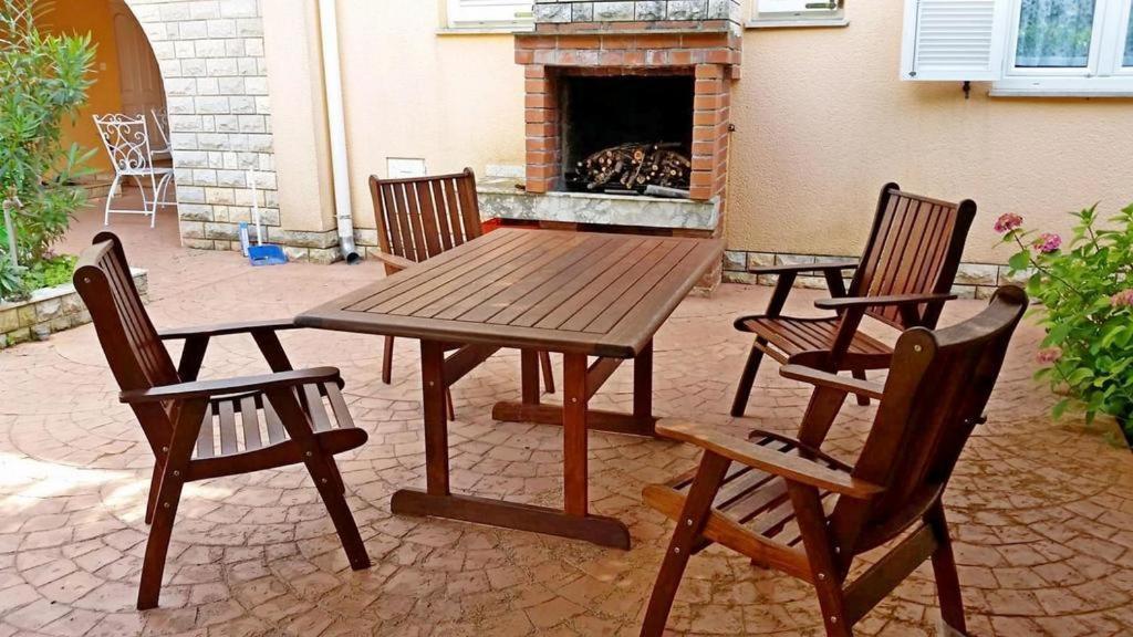 Villa Di Te Nema Pula Ngoại thất bức ảnh