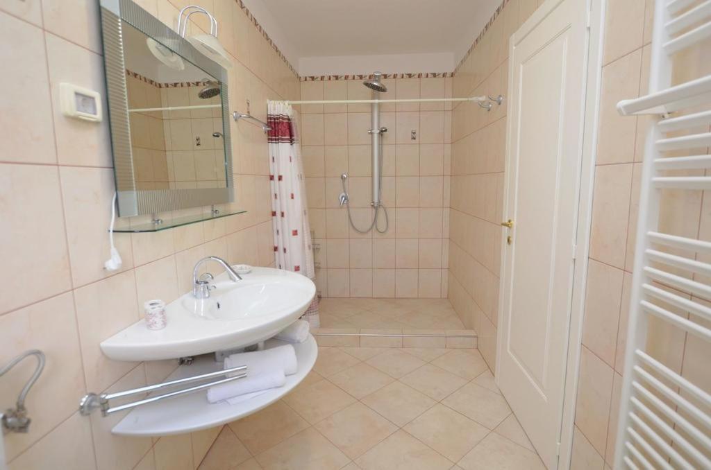 Villa Di Te Nema Pula Ngoại thất bức ảnh
